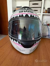 Casco Shark