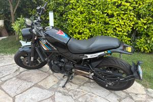 Benelli leoncino 500