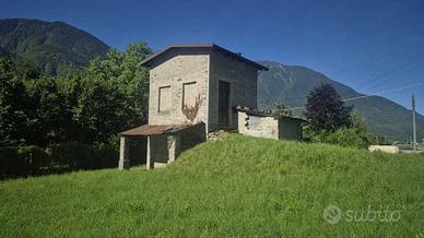 Postalesio Splendido rustico singolo con terreno