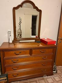 Cassettiera con specchio