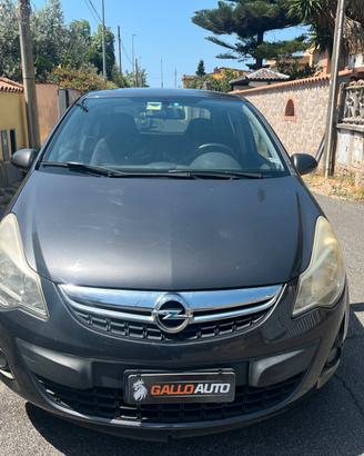 Opel Corsa 1.2 5 porte Cosmo