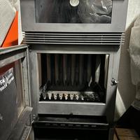 STUFA A LEGNA A+ VENTILATA  CON FORNO 15kw