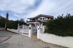 VILLA SINGOLA A AVIGLIANA