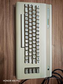 commodore 64 G perfettamente funzionante 