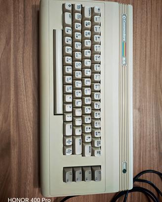 commodore 64 G perfettamente funzionante 