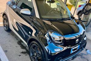 Smart fortwo 1.0 benzina automatica