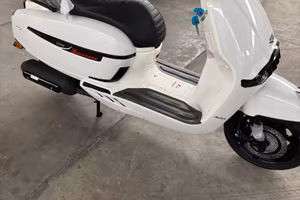 Scooter Keeway Sixties 300i