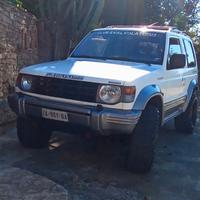 Pajero 25 TD GLS superselect