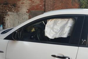 lancia y 2017 airbag tendina scoppiato
