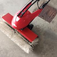 Spazzolatrice erba sintetica