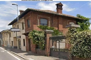 Immobile in asta di 153 m² con 3 locali e box auto