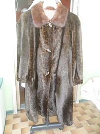 Cappotto in pelliccia ecologica