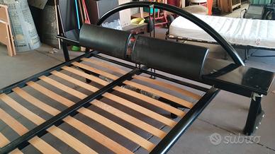 Letto matrimoniale Poliform Morgana laccato nero 