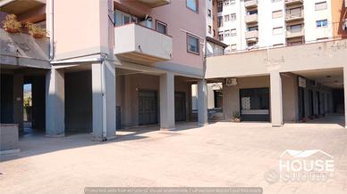 Paterno' - bottega con posto auto id: ppa045vb