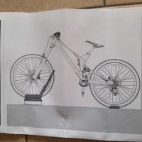 Supporto da parete per bicicletta salvaspazio