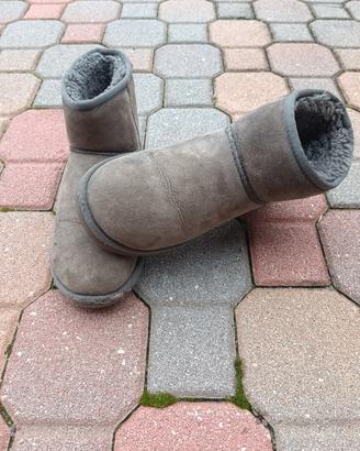 Ugg Classic mini