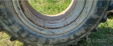 Ruote trattore Michelin 650/65 R42 Gemellate
