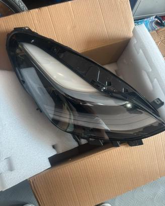 Faro tesla model 3 pre restyling
