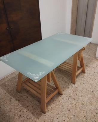 Tavolo in vetro