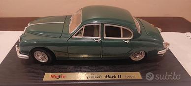 MAISTO JAGUAR MKII scala 1:18