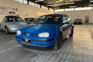 Volkswagen Golf 1.6 B 105CV - 2001