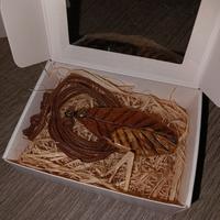 Ciondolo in legno fatto a mano