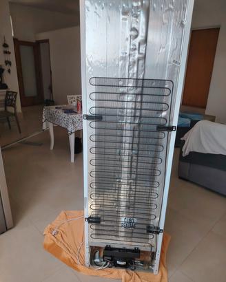 Frigo a incasso, congelatore a 3 cassetti 