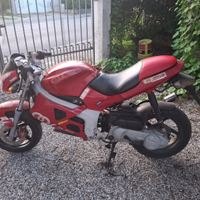 Gilera DNA 50 scooter/moto