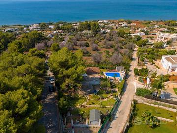 Villa vista mare in Salento con piscina Puglia