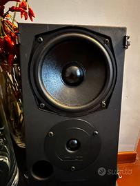 Mission 760i diffusori made in England da scaffale