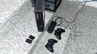 XBOX 360 E con giochi