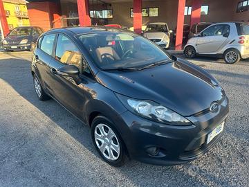 Ford Fiesta 1.4 5 porte Titanium