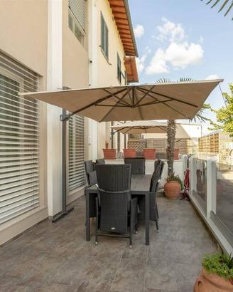 Casa indipendente di 183 m² con più di 5 locali e 