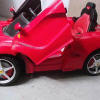Macchina elettrica per bambini Ferrari 