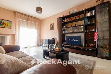 APPARTAMENTO DI AMPIA METRATURA RISTRUTTURATO