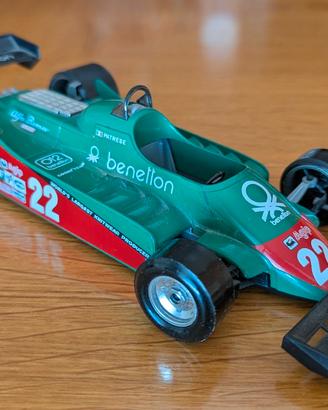 Modellino Bburago Alfa Romeo Benetton F1 1/24