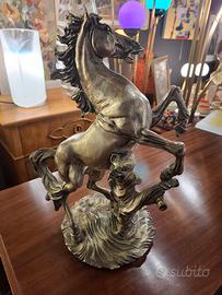 scultura cavallo anni 70