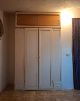 Mobile in legno bianco  138.5x48xh230