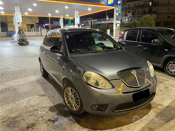 Lancia y Diva 1.3 Multijet anno 2011