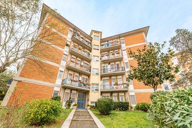 4 LOCALI A ROMA