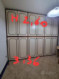 Armadio in legno