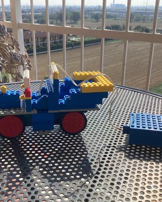 LEGO 140 auto con motore 