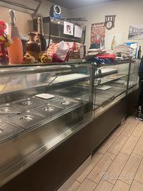 Banco salumi e primi piatti