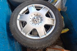 Cerchi VW con gomme e cerchi BMW 
