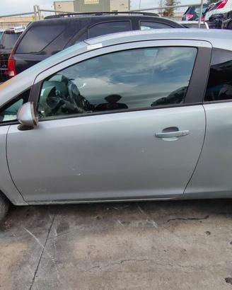 OPEL CORSA 2010 PORTA SX/DX