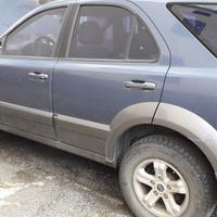 Ricambi e fanaleria Kia Sorrento 2.5 tdi 2005