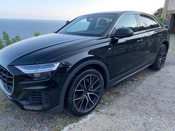 AUDI Q8 50 TDI 286 CV quattro tiptronic S-LINE