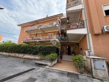 5 LOCALI A LANUVIO