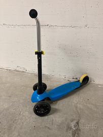 Monopattino bimbo azzurro oxelo