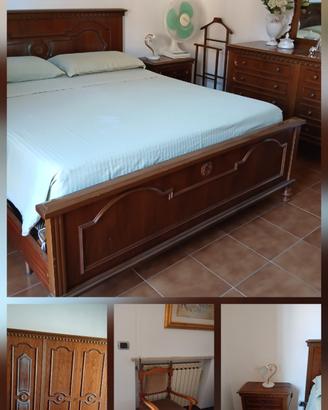 camera da letto in noce
